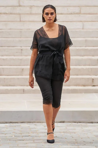 Look 29